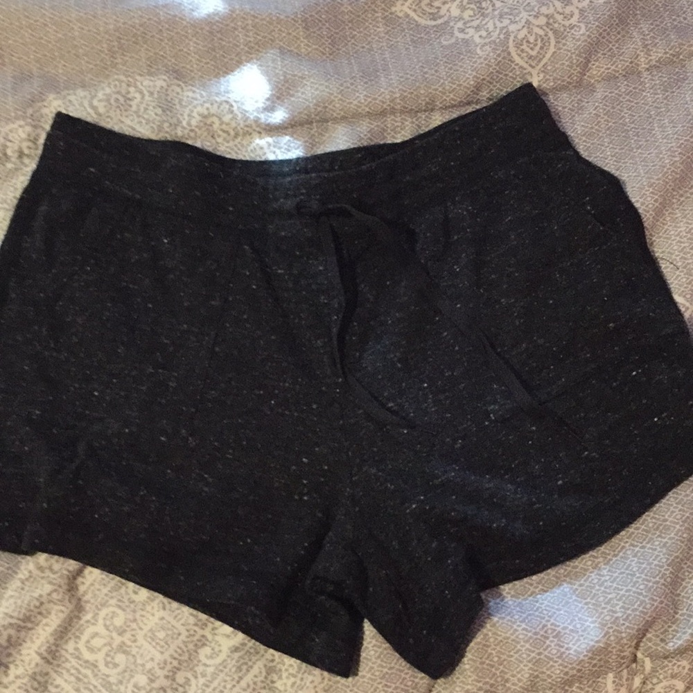 Comfy drawstring shorts